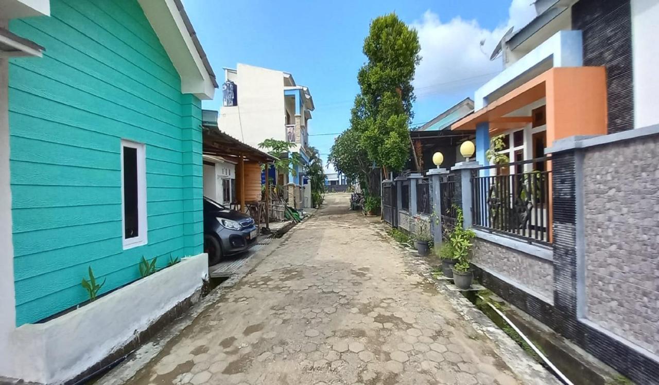 Oyo 90974 Homestay Golo Koe Sejahtera Labuan Bajo Exterior foto
